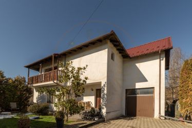 0% Comision ! CASA  ARGESELU  parter +etaj !