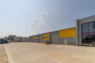 0% Comision-Inchiriere  2 hale noi zona Bascov la DN 7C