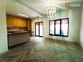 1/2 Duplex 3 camere toate utilitățile Moșnita