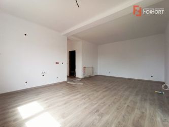 1/2 Duplex 3 camere toate utilitatile, Mosnita Noua