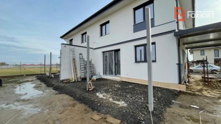 1/2 Duplex cu 5 camere în Chisoda - V1072