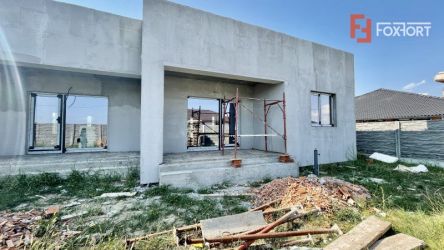 1/2 Duplex deosebit in Sag - zona Manastirii