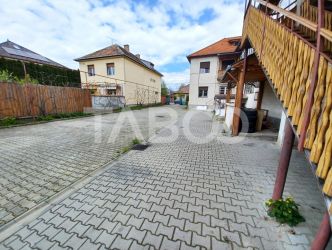 1200 mp teren cu casa individuala de  renovat in zona buna din Sibiu