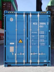20 ft and 40 shipping containers for sale