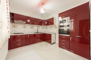 4 camere + garaj + panouri fotovoltaice | Bradu – 5 minute de Piteș