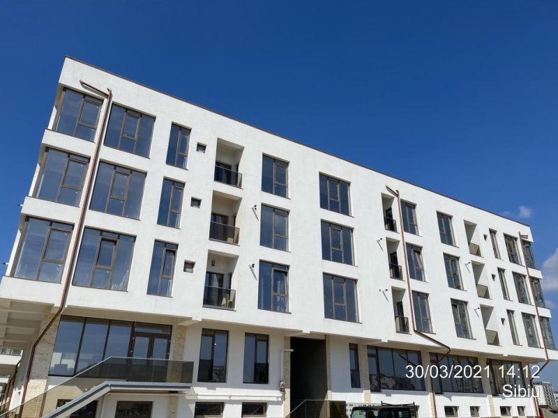 91 mp - Apartament 3 camere - 2 bai - Azure Residence - Zona Lidl-1