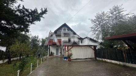 Apartament 100mpu 2 camere curte taxe incluse Poplaca sibiu 