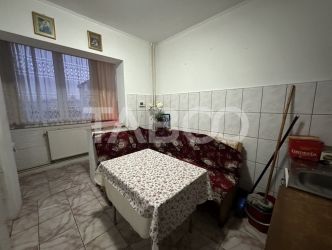 Apartament 2 camere 2 balcone boxa la subsol  etaj 3 Zona Castanului