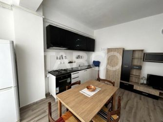 Apartament  2 camere cu balcon + loc de parcare  zona Doamna Stanca