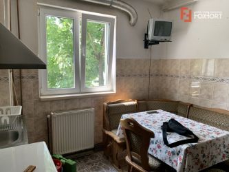 Apartament 2 camere de inchiriat.