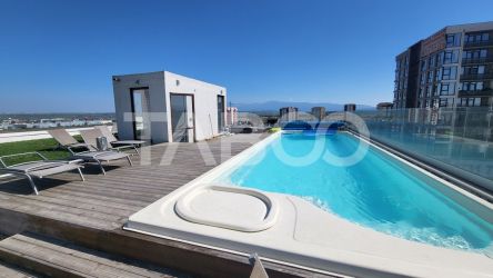 Apartament 2 camere de inchiriat 2 locuri de parcare piscina pe bloc