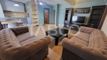Apartament 2 camere de inchiriat 2 locuri de parcare piscina pe bloc