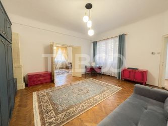 Apartament 2 camere de inchiriat cu terasa si curte Centru Cluj Napoca