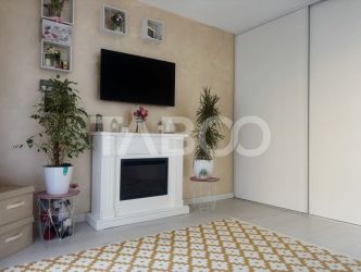 Apartament 2 camere de vanzare decomandate cu parcare Floresti