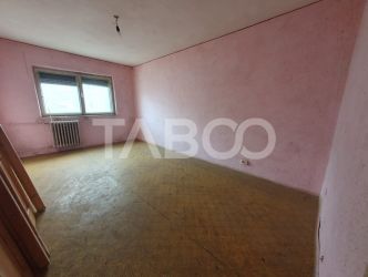 Apartament 2 camere decomandat 45 mp utili zona Plopului