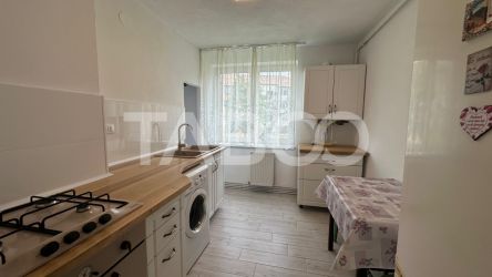 Apartament 2 camere decomandat 45 mpu mobilat zona Terezian Sibiu