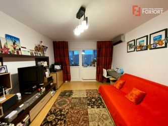 Apartament 2 camere, decomandat, centrala proprie, langa Piata Verde -