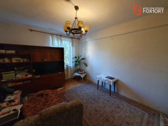 Apartament 2 camere, decomandat, etaj 1, zona Sagului, - ID V5693