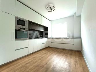 Apartament 2 camere decomandate cu balcon si incalzire in pardosea