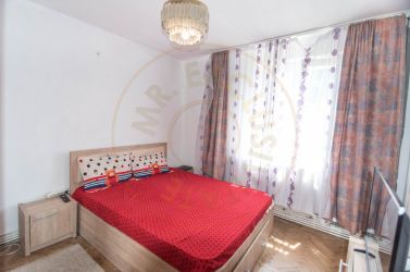Apartament 2 camere,etaj 2, Calea Bucuresti-Pitesti. 0% COMISION