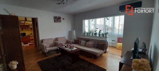 Apartament 2 camere, etaj 3, semidecomandat, zona Sagului - V2179