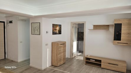 Apartament 2 camere lux de inchiriat, zona Domenii, curte mica si tera
