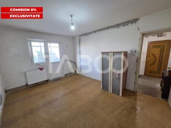 Apartament 2 camere semidecomandat zona Tudor Vladimirescu etaj 4