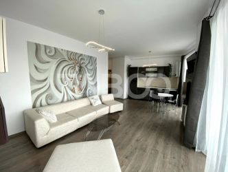 Apartament 3 camere 2 bai de inchiriat in zona Centrala