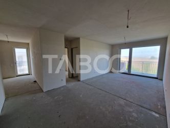 Apartament 3 camere 2 bai etaj 2 bloc cu lift zona de case in Turnisor