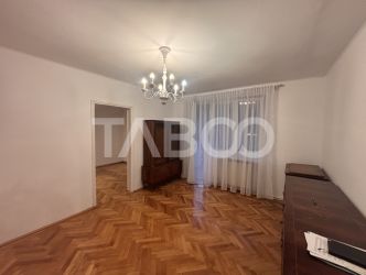Apartament 3 camere 54mpu etaj 1 balcon zona Centrala Sibiu