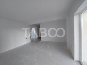 Apartament 3 camere 67 mpu terasa etaj intermediar parcare Sebes Alba