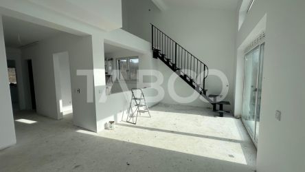 Apartament 3 camere  85 mpu  parcare inclusa in pret balcon  