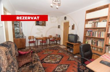 Apartament 3 camere Calea Bucuresti Etaj 1, Pitesti