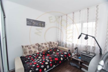 Apartament 3 Camere - Cartier Tudor - 1990 - Etaj 3