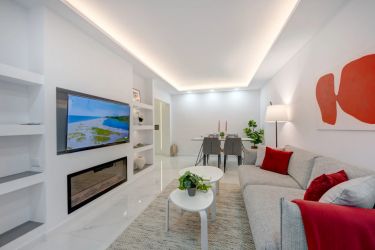 Apartament 3 camere, complet renovat, gata de mutat!