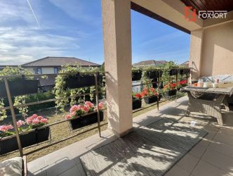Apartament 3 camere, curte, 2 locuri de parcare - ID V3789
