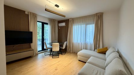 Apartament 3 camere de închiriat Străulești – Metrou Străulești