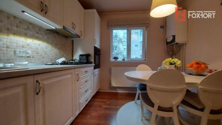 Apartament 3 camere de LUX, etaj 1, zona Dambovita - V1798