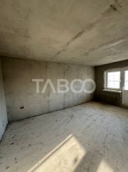 Apartament 3 camere de vanzare decomandat 56mp zona Valea Aurie Sibiu