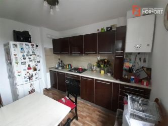 Apartament 3 camere de vanzare zona Aradului - ID V210
