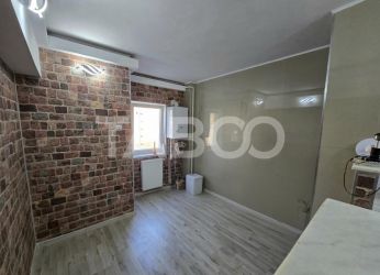 Apartament 3 camere decomandat 2 bai balcon Mihai Viteazul Sibiu