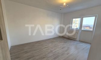 Apartament 3 camere decomandat 2 bai balcon Mihai Viteazul Sibiu