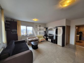 Apartament 3 camere decomandat 2 balcoane de închiriat zona Observato