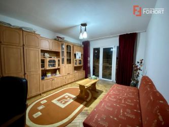 Apartament 3 camere, decomandat, etaj intermediar, centrala proprie, D
