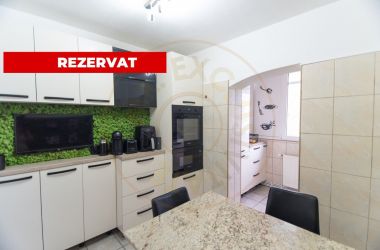 Apartament 3 camere decomandat Gavana - zona excelenta