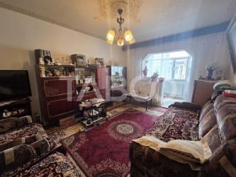 Apartament 3 camere decomandat zona 1 Decembrie 75mp si boxa la subsol
