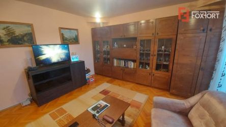 Apartament 3 camere, decomandat, Zona Dambovita  - V1694