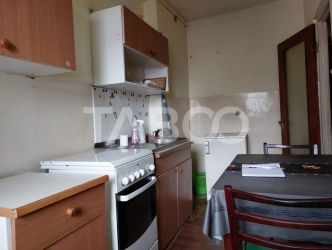 Apartament 3 camere etaj 2 balcon pivnita Piata Noua Cisnadie