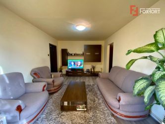 Apartament 3 camere , etaj intermediar, centrala proprie, zona Lipovei