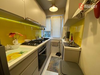 Apartament 3 camere, etajul 1, semidecomandat, mobilat si utilat, Daci